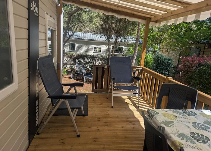 Chez Bruno & Sophie Mobil Luxe 6-8p Bora Bora *